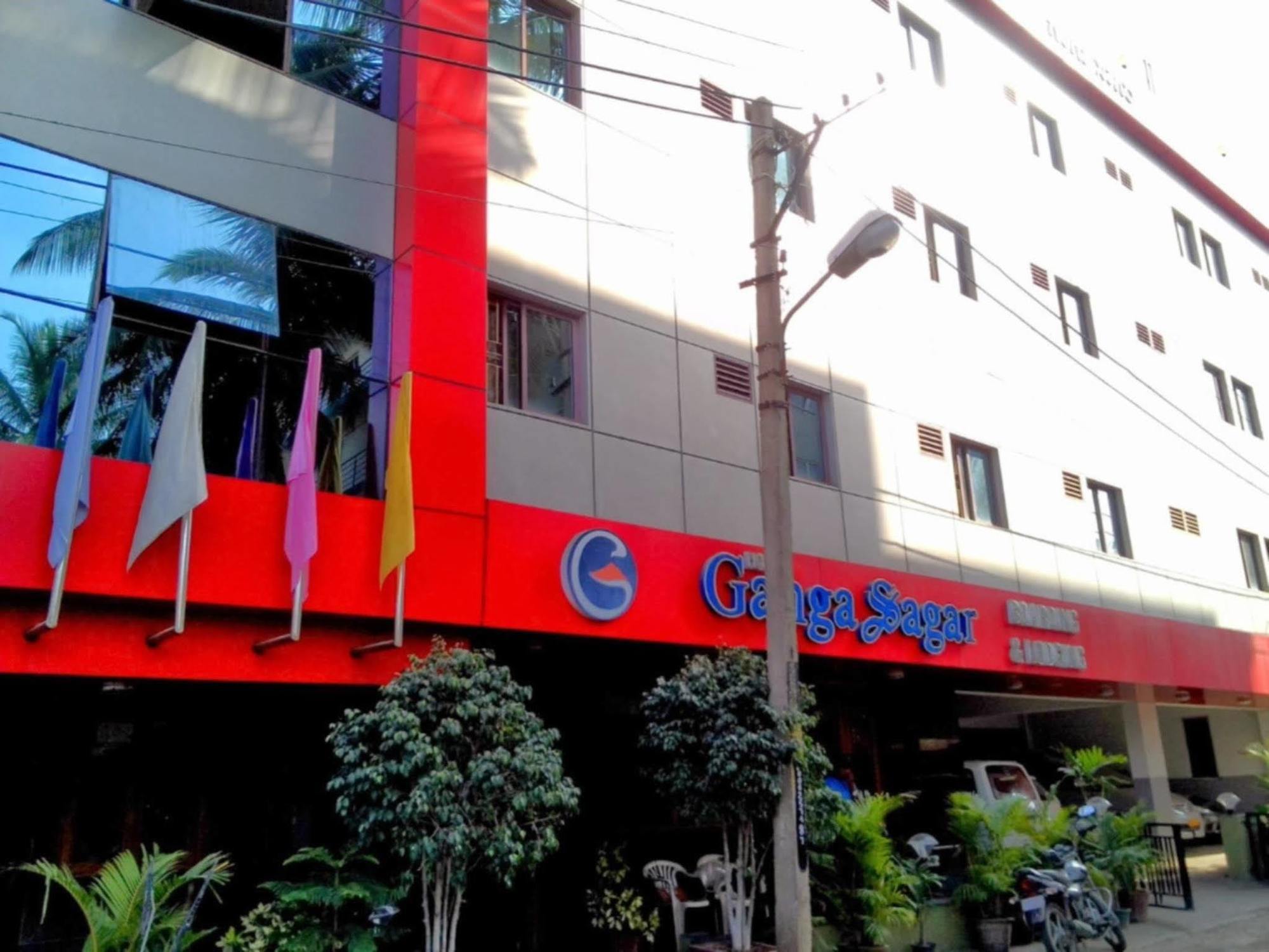 Oyo Hotel Ganga Sagar Near Sri Someshwara Swami Temple Bangalore Luaran gambar