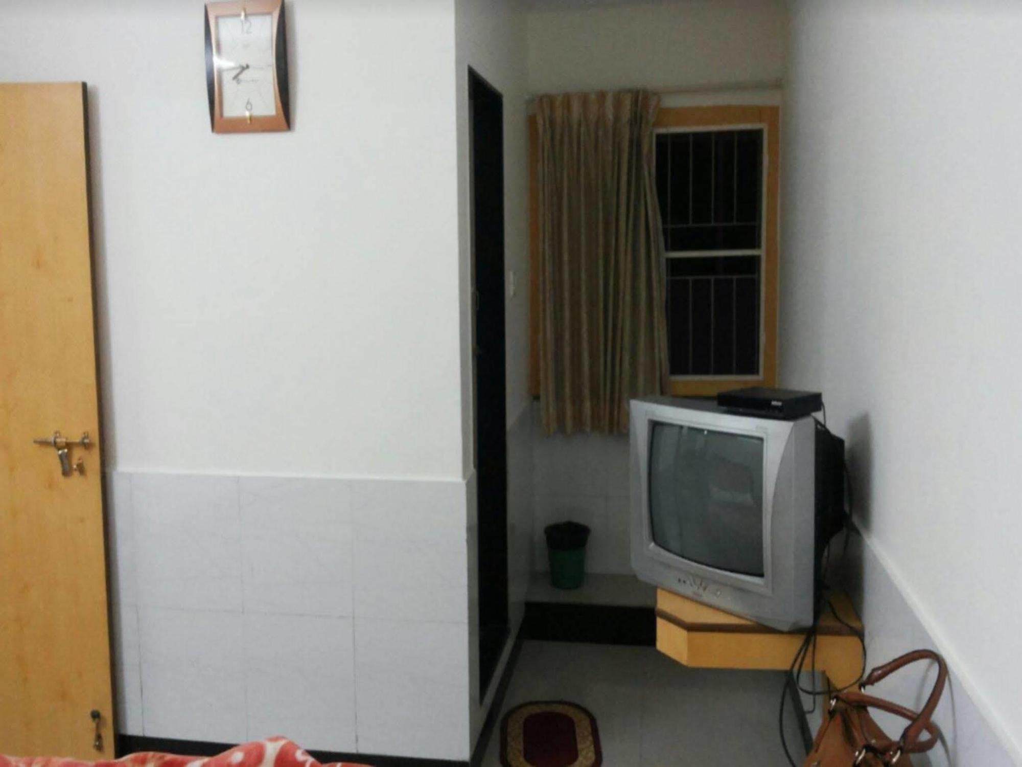 Oyo Hotel Ganga Sagar Near Sri Someshwara Swami Temple Bangalore Luaran gambar