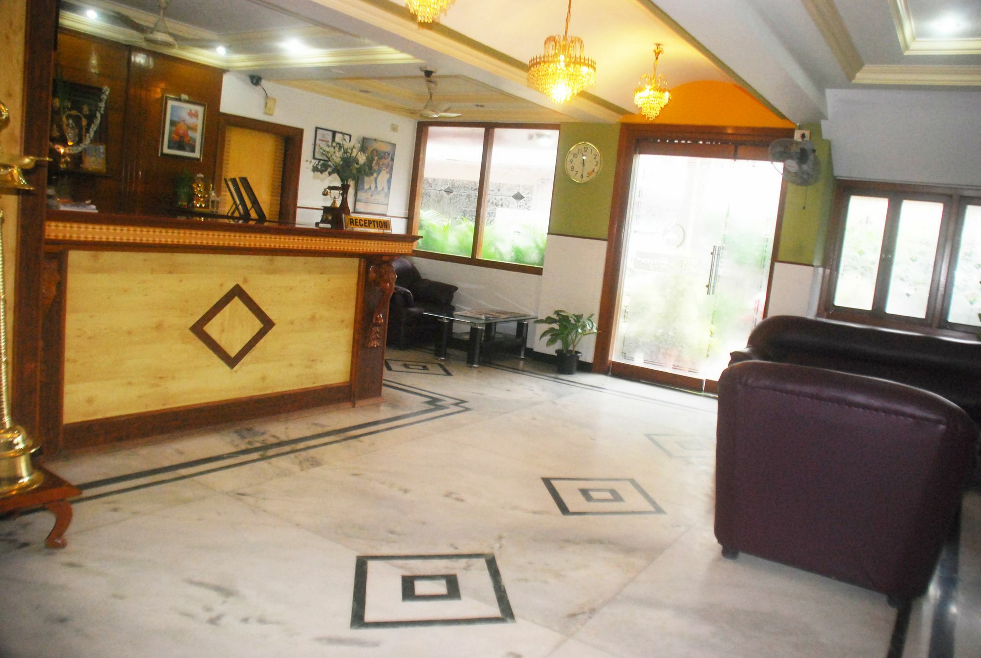 Oyo Hotel Ganga Sagar Near Sri Someshwara Swami Temple Bangalore Luaran gambar